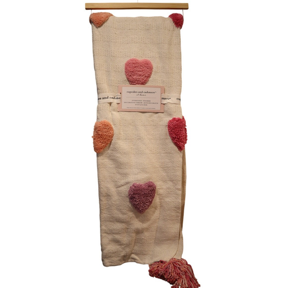Cupcakes and Cashmere Pastel Candy Heart Tufted Throw Blanket 50 x 70 - Picture 2 of 6